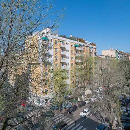 Apartment Xenia - Bright Near Piazzale Susa *